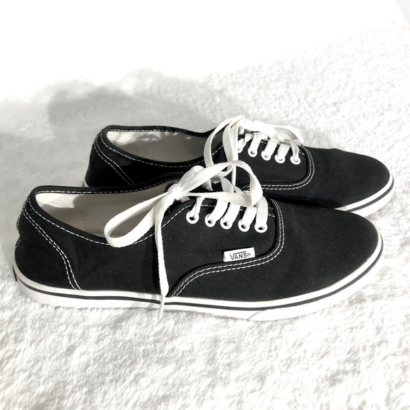 Vans Authentic Canvas Shoe - Picture 2 of 12